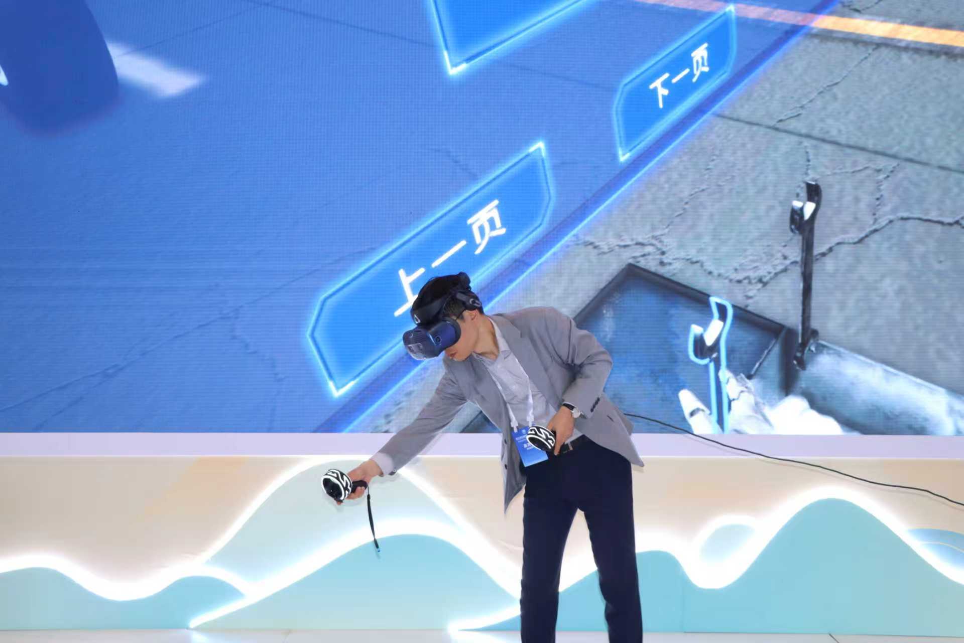 創(chuàng)新引領(lǐng)未來(lái)，新海航旗下海航技術(shù)VR機(jī)務(wù)技能培訓(xùn)應(yīng)用系統(tǒng)亮相第三屆CATA航空大會(huì)