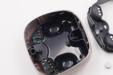 3Pin 充電針的藍(lán)牙耳機(jī)充電倉