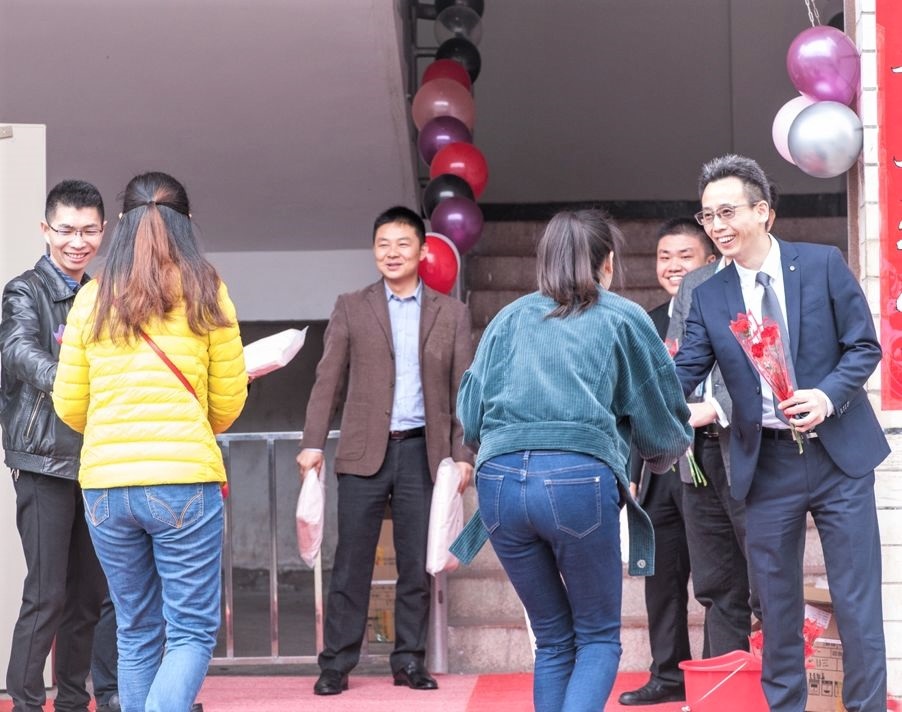 在拓普聯(lián)科，我們收獲溫暖與尊重；